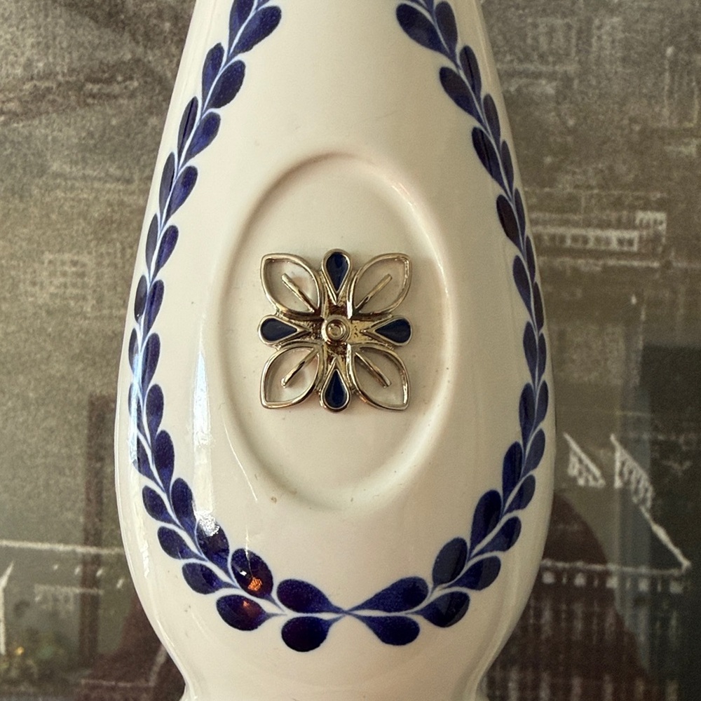 Clase Azul Tequila Reposado EMPTY BOTTLE hard to find. - Picture 2 of 5